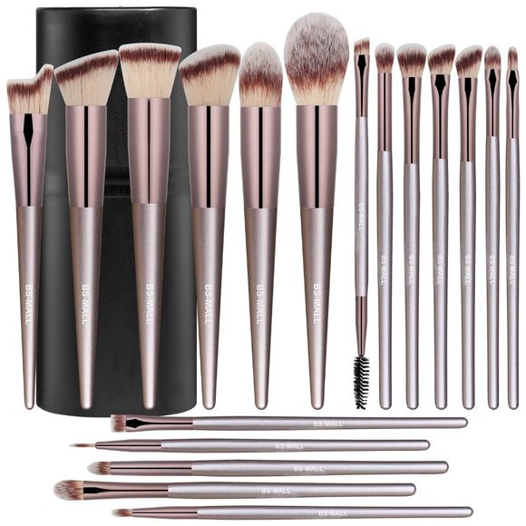 18 Premium Synthetic Foundation Powder Concealers Makeup Brushes with black case - Picture 1 of 6